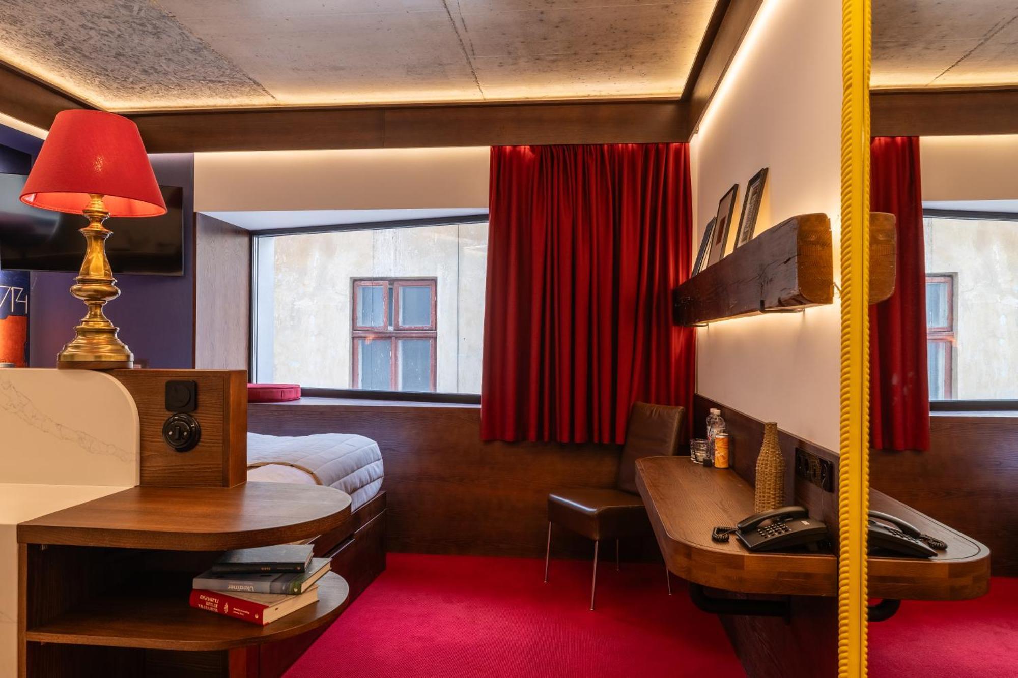 !Fest Hotel Rynok Square Leopoli Esterno foto