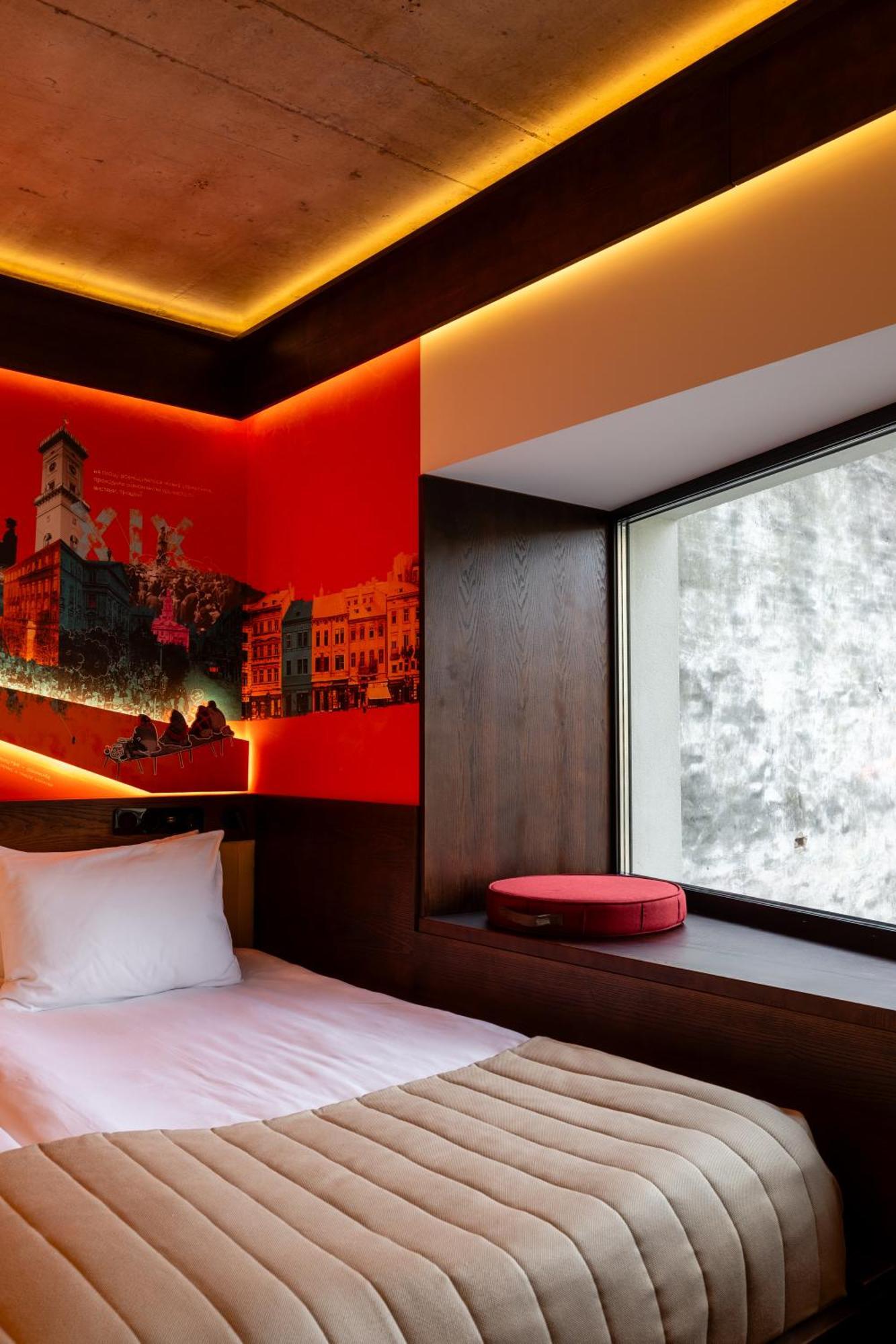 !Fest Hotel Rynok Square Leopoli Esterno foto