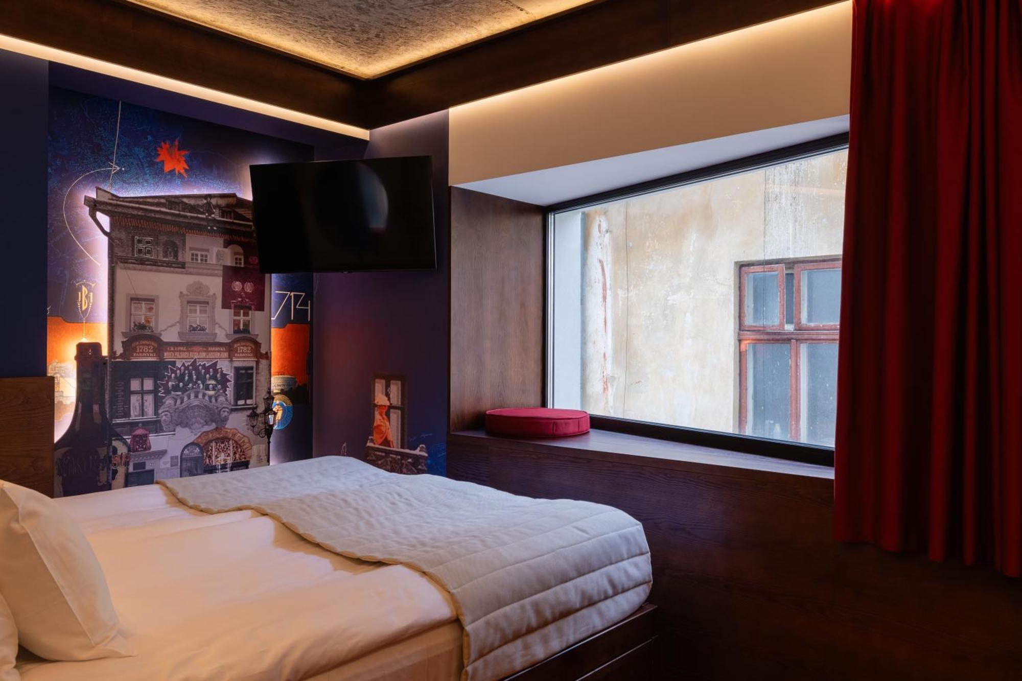 !Fest Hotel Rynok Square Leopoli Esterno foto